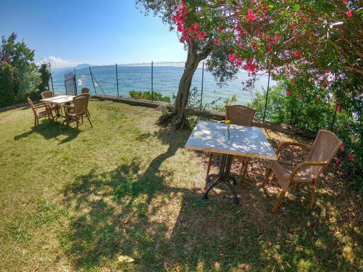 Sivinos Camping Boutique Manerba del Garda Luaran gambar