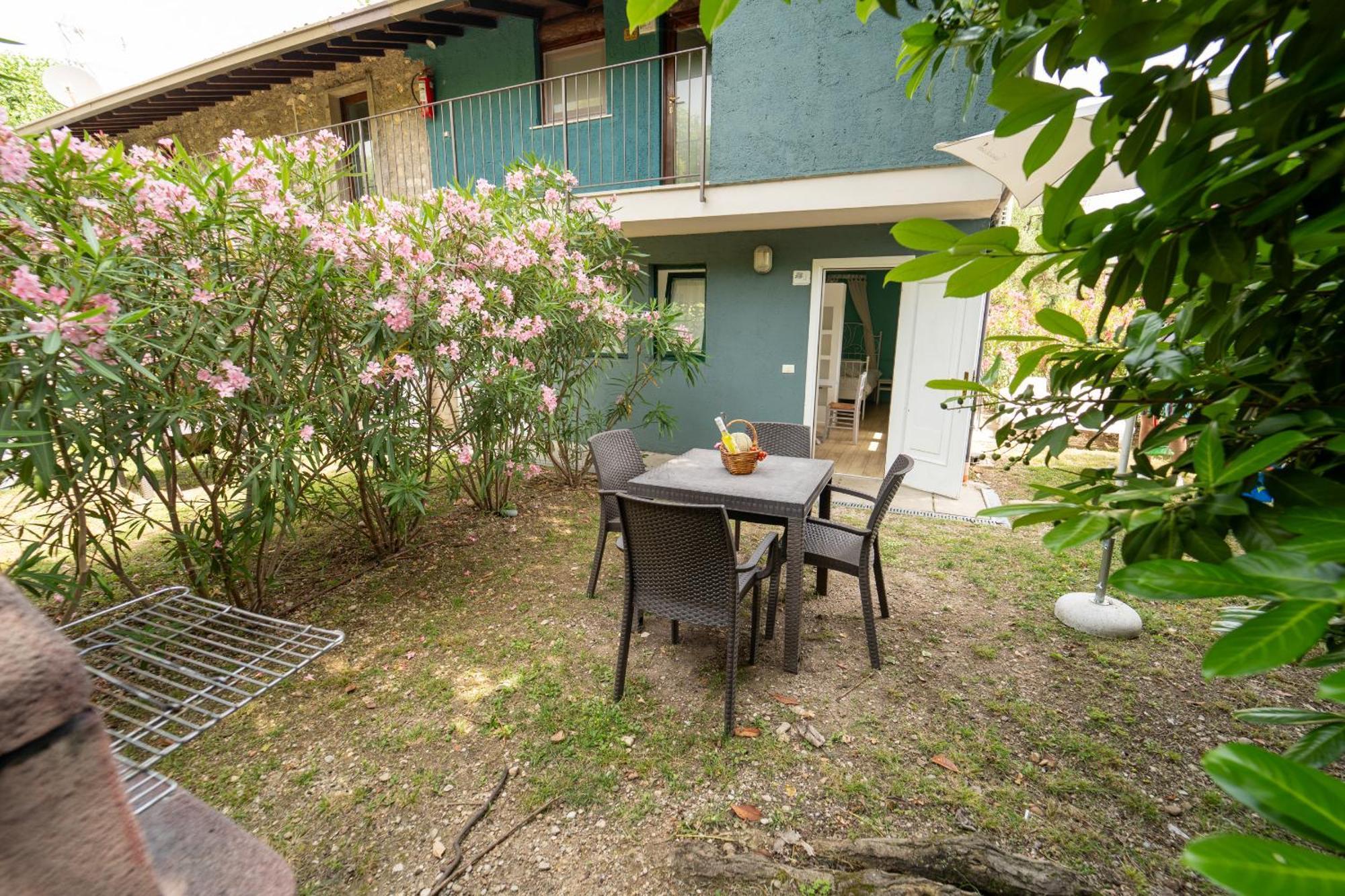Sivinos Camping Boutique Manerba del Garda Bilik gambar